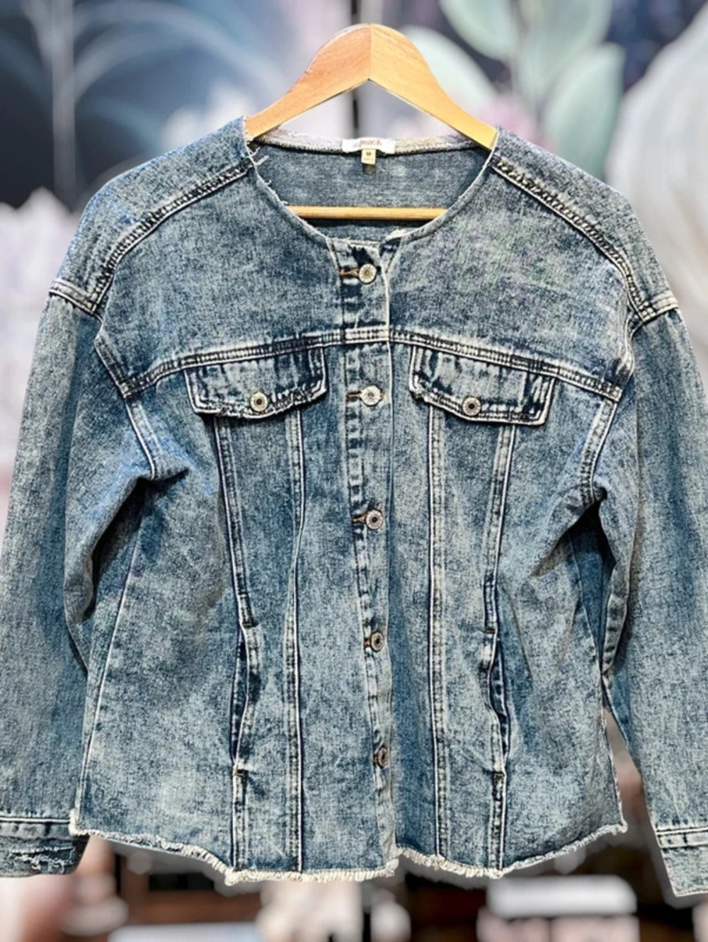 A.Peach M Denim Jacket Collarless Acid Wash Distressed Raw Hem Trucker Blue